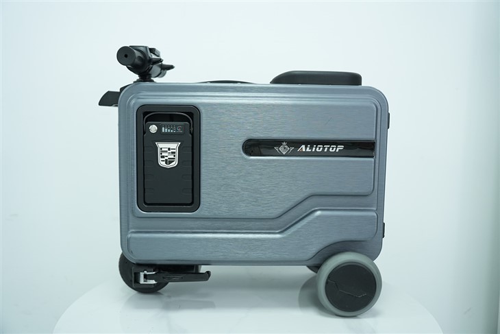 Passeig elèctric avançat-A la maleta